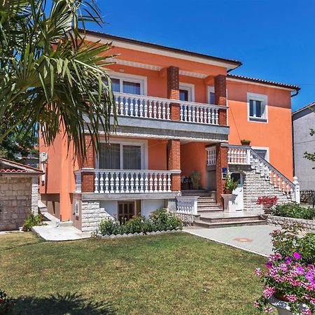 2 Bedroom Lovely Apartment In Labin Лабин Экстерьер фото